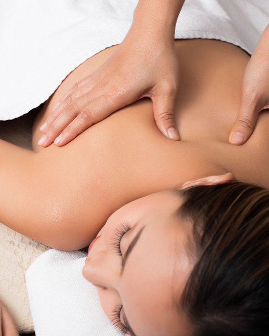 MASSAGGIO PIEDI E SCHIENA